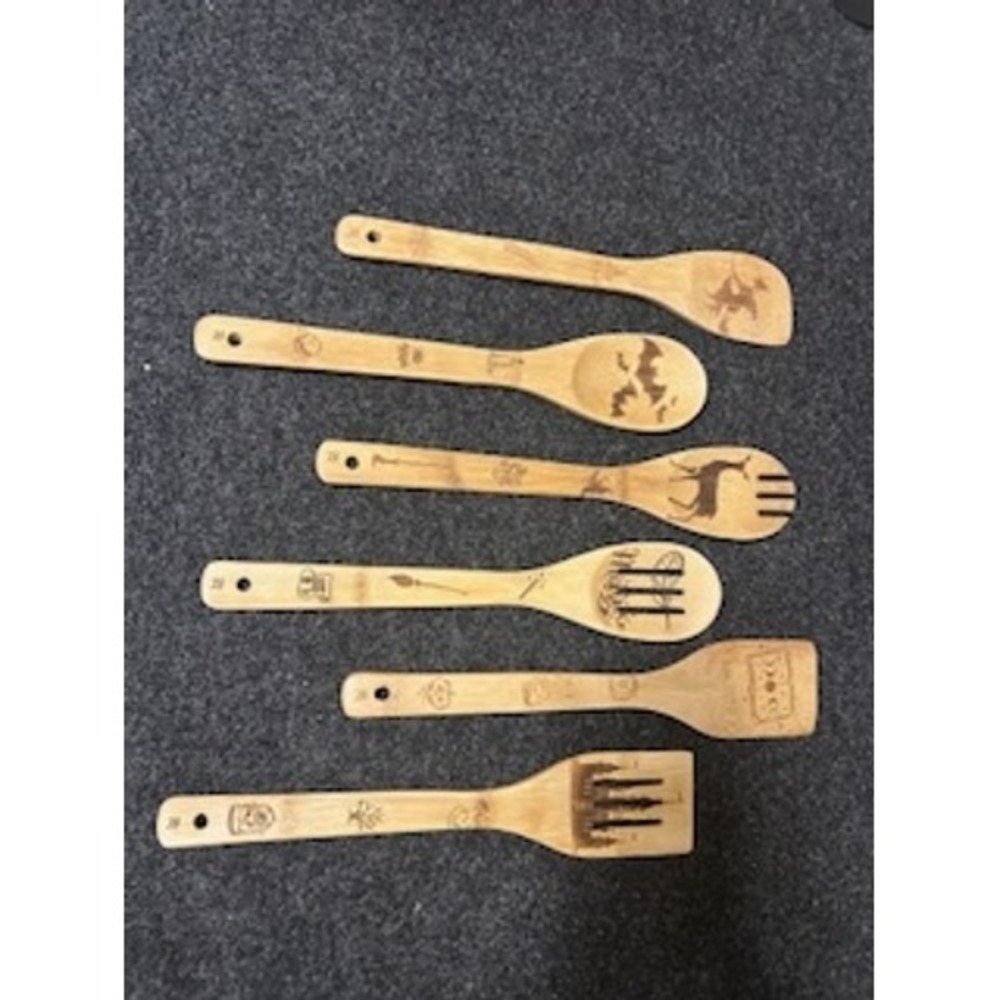 Riviera Bamboo Utensils Set Halloween Witch Bat Spooky Kitchen Cooking Serving - Picture 7 of 8